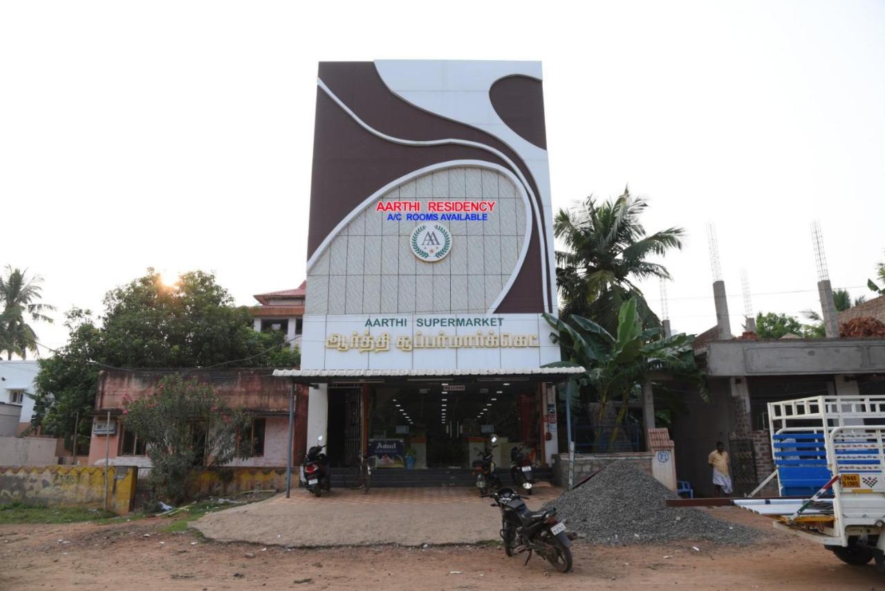 Hotel Aarthi Residency Karaikudi Exterior foto